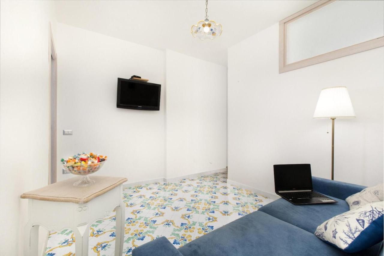 Millie Sorrento Suites Dış mekan fotoğraf